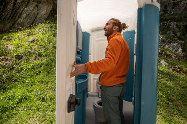 Best Portable bathroom rental  in Mission, KS