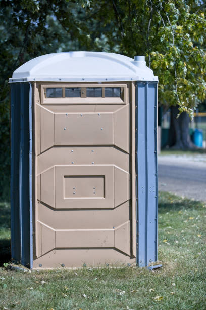 Best Construction site porta potty rental  in Mission, KS