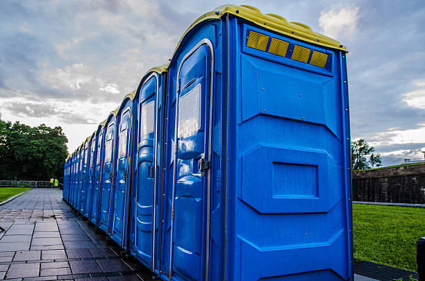 Best Porta potty rental near me  in Mission, KS